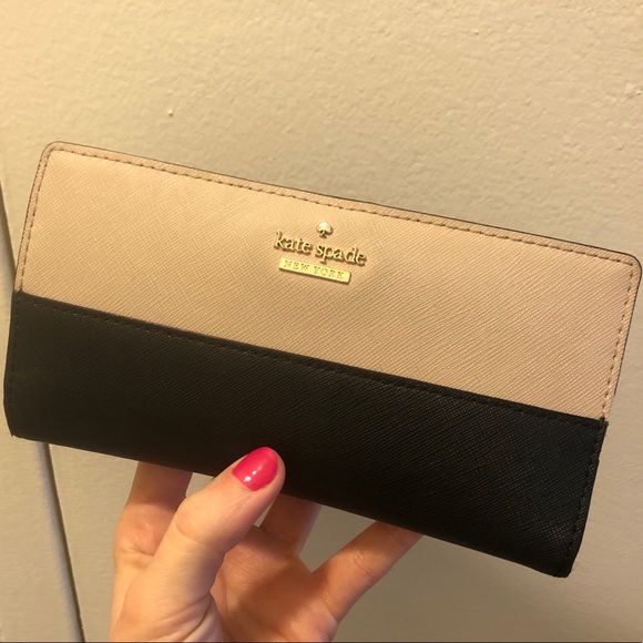 kate spade Handbags - Kate Spade Wallet Snap Wallet